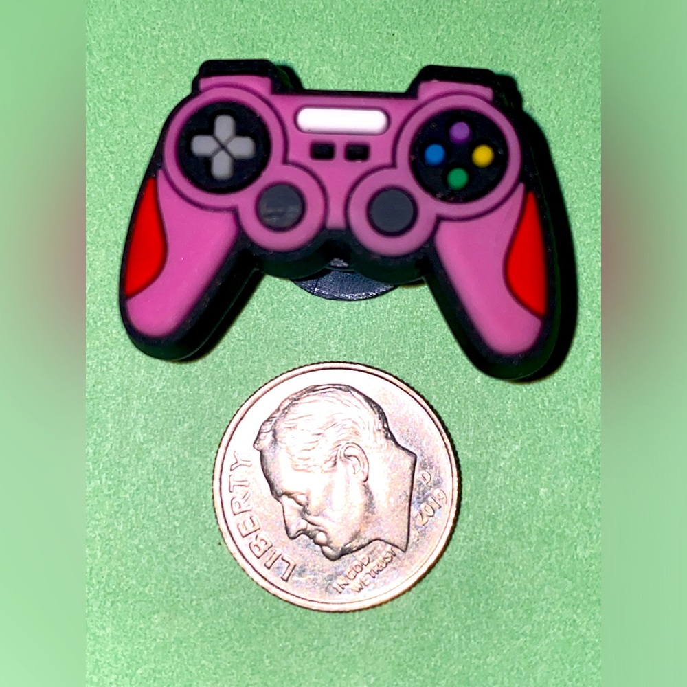 (10 for $15) Pink Game controller Gamer Crocs Shoe Charms - Picture 1 of 1